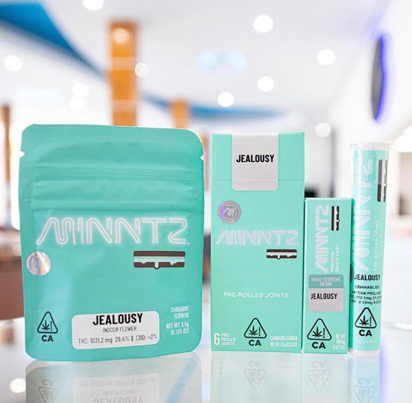 Buy Devine Runtz Strain & Get A Premium Cannabis Experience