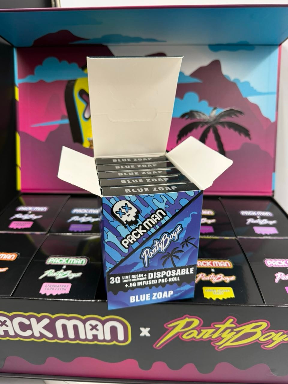 PACKMAN X PARTYBOYZ 3G DISPOSABLE + 0.5G INFUSED PRE-ROLL | LIVE RESIN LIQUID DIAMONDS - Image 3