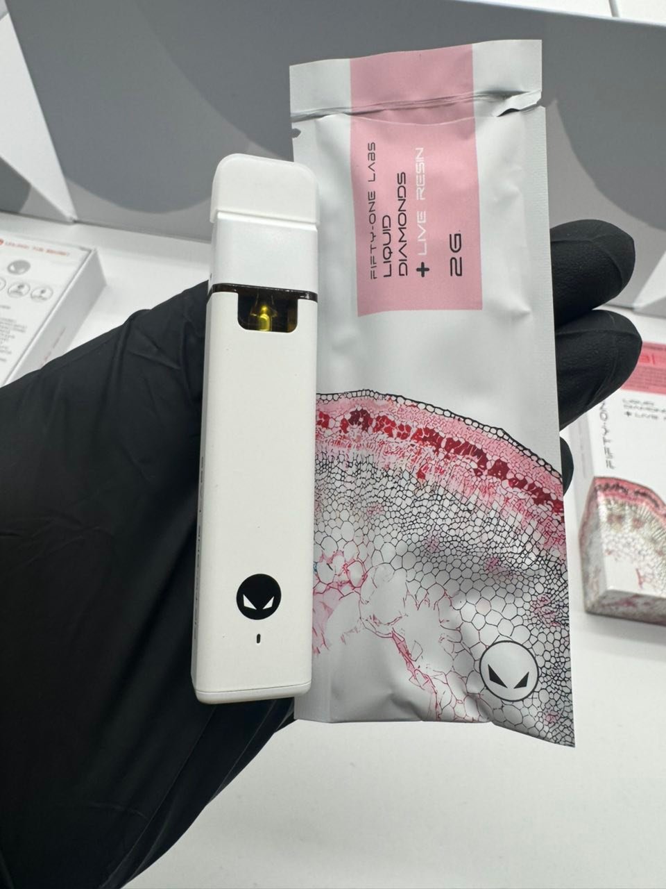 FIFTY ONE LABS 2G DISPOSABLE – LIQUID DIAMONDS + LIVE RESIN